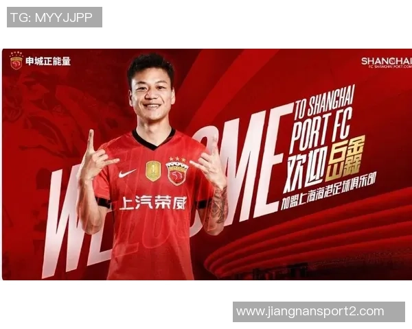 海港外援庆祝中超三连冠激情舞动更衣室尽显喜悦气氛