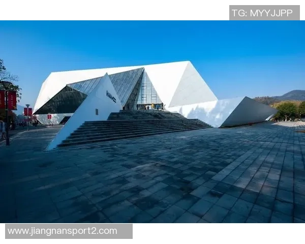 水晶宫如何通过可持续发展与明确理念塑造格拉斯纳的未来