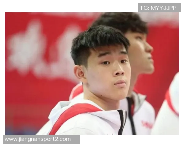 林葳分享个人成长经历：坚持探索未知领域逐步实现目标的重要性